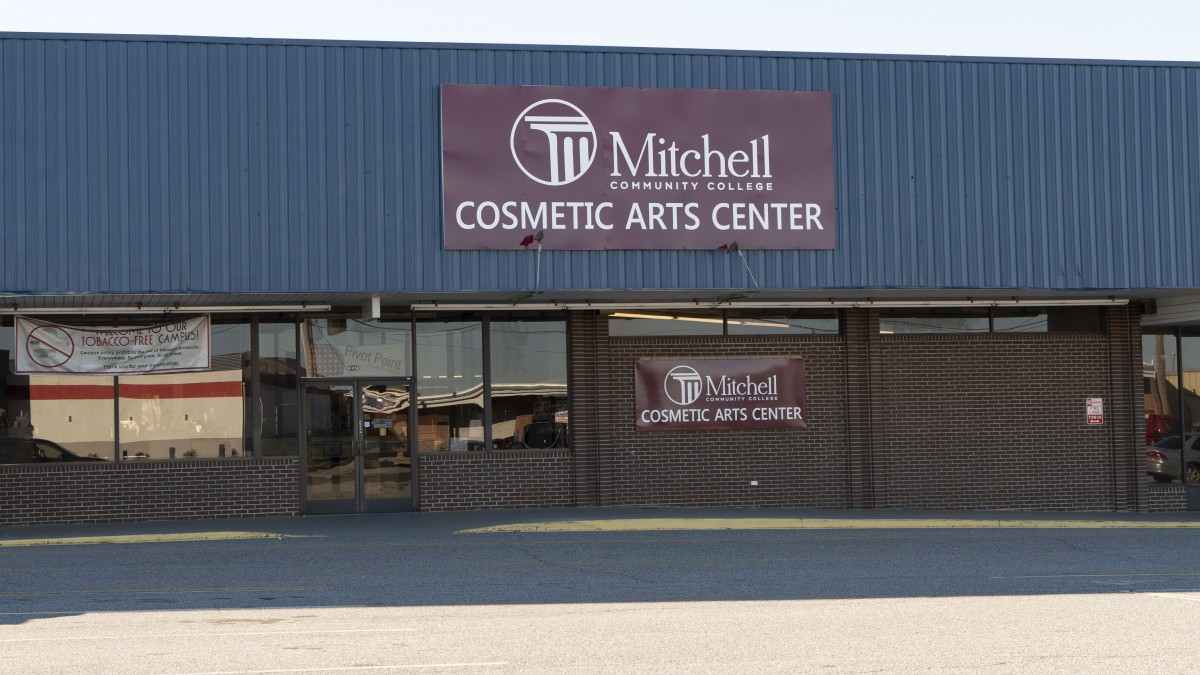 Cosmetic Arts Center